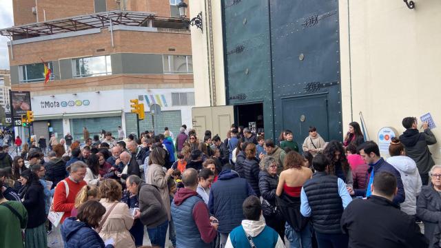 'Holyquedada' a las puertas de la basílica de la Esperanza.