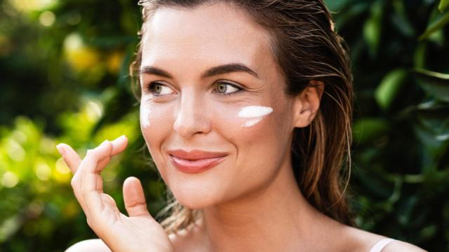 Además de corregir imperfecciones, con este producto en unos días verás tu piel más revitalizada.