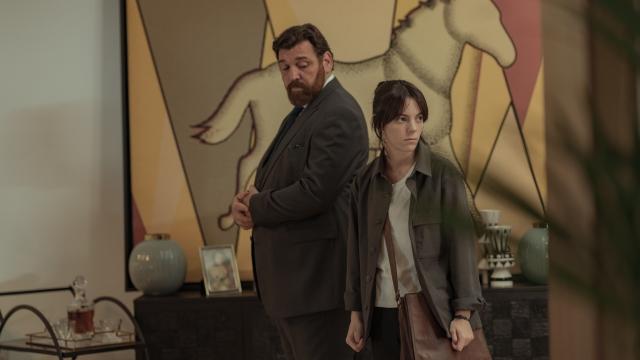 Hovik Keuchkerian y Vicky Luengo en 'Reina roja'