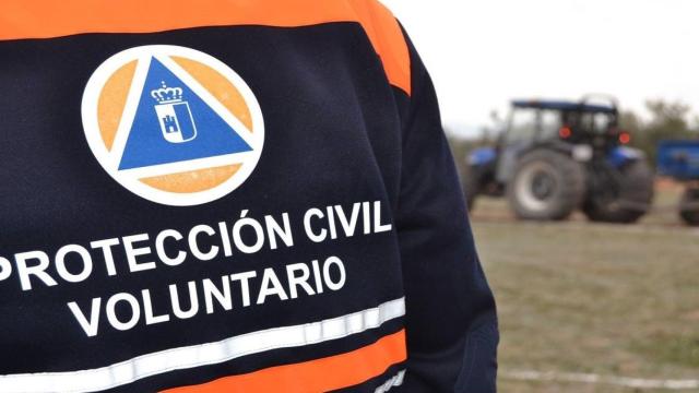 Un voluntario de Protección Civil.