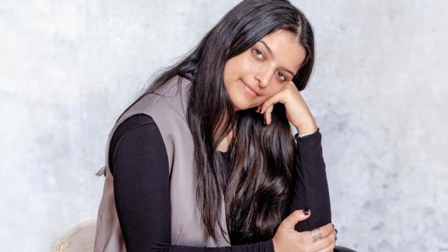 La autora posa para Magas.