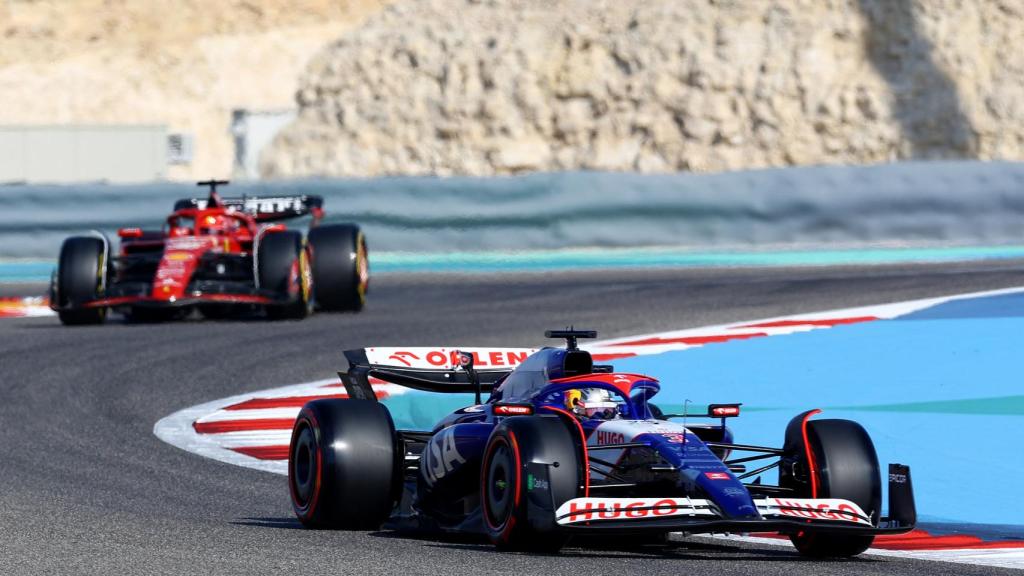 Monoplaza de Visa Cash App RB durante el Gran Premio de Bareín.