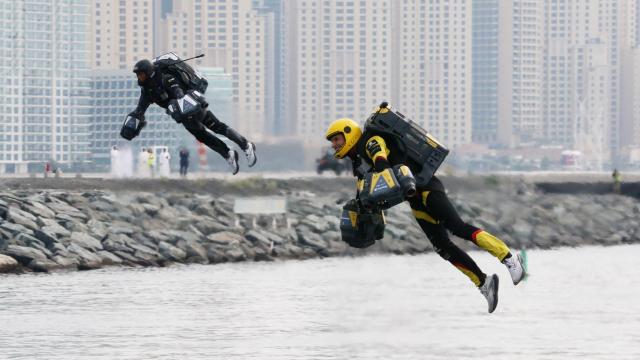 Carrera en Dubai con jetspacks