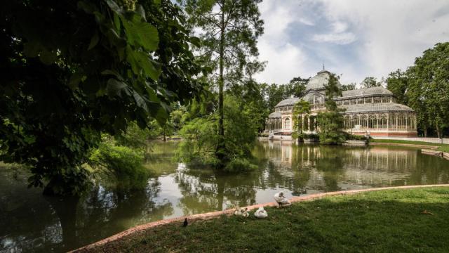 Palacio de Cristal después de la reapertura del Parque de El Retiro.