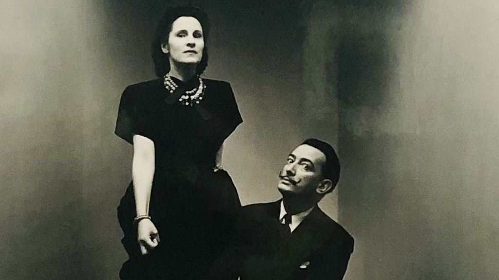 Salvador Dalí y su esposa Gala, 1947. Fotografía de Irvig Penn de la exposición 'Chronorama'. © Salvador Martinez Mas.
