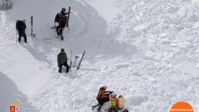 Así ha sido el rescate de la esquiadora en la Laguna Negra