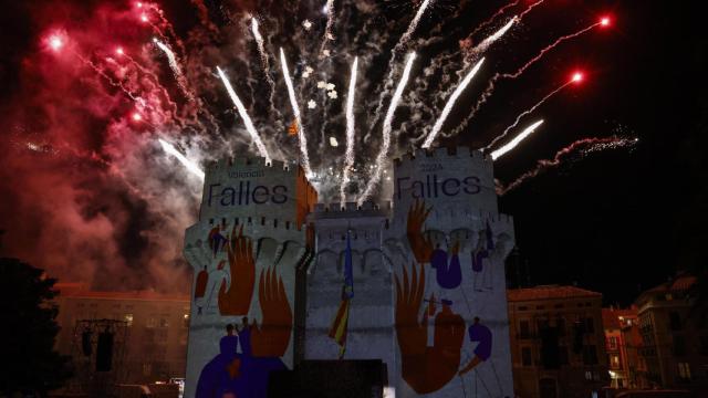 Tradicional y multitudinaria 'Crida' de las Fallas.