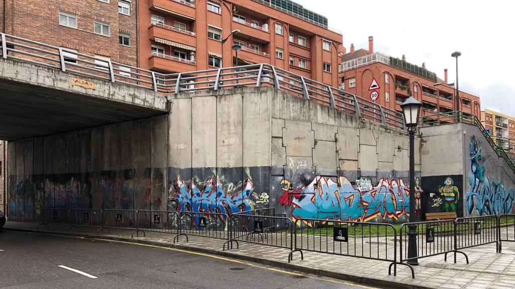 Paso inferior de la calle Puerta Nueva con la avenida de Portugal