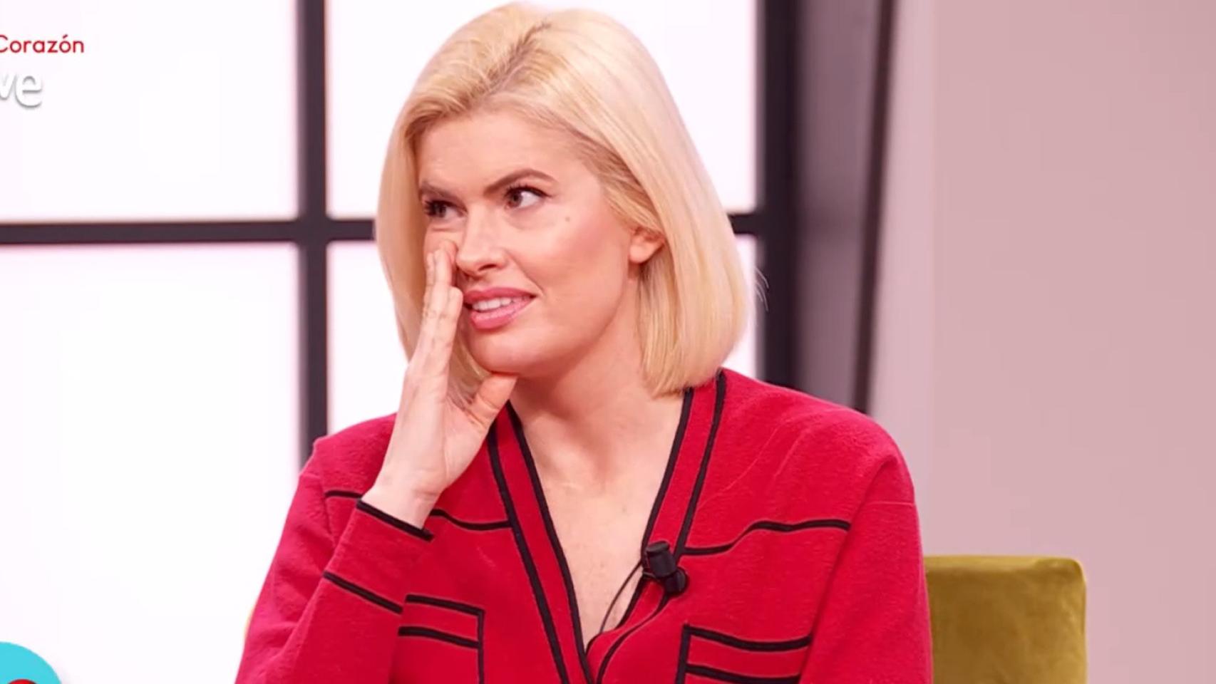 Adriana Abenia se sincera en TVE sobre el descuido que tuvo en una alfombra roja: Se me salió una teta