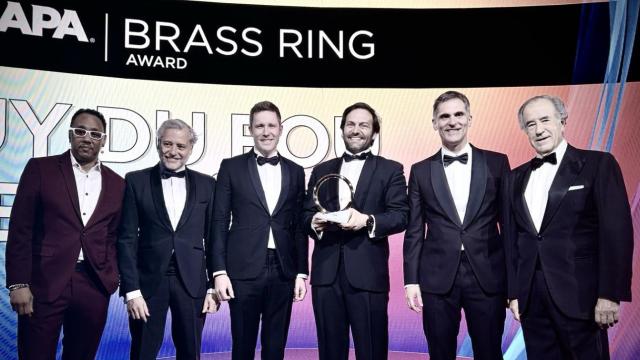 De izq. a dcha. D. José Ramón Molinero (director general Adjunto Puy du Fou España), D. Nicolás de Villiers (presidente del Grupo Puy du Fou), D. Erwan de la Villéon (consejero delegado de Puy du Fou España), D. Olivier Strebelle (director general Grupo Puy du Fou) y D. Jesus Sainz (vicepresidente de Puy Du Fou España)