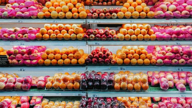 Esta es la fruta antioxidante que puede hidratar la piel y neutralizar los signos de la edad.