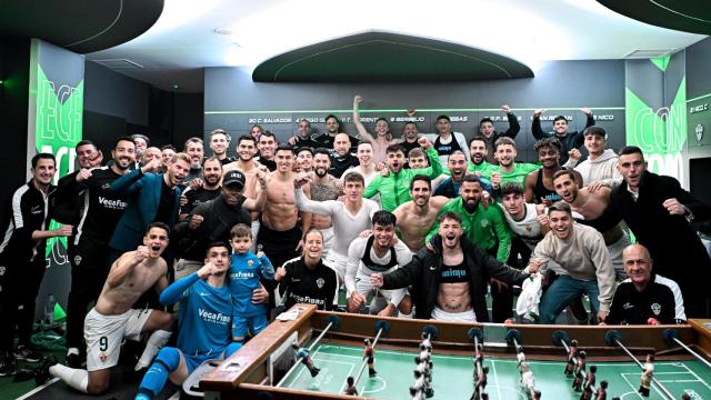 El Elche celebra la victoria ante el Alcorcón.
