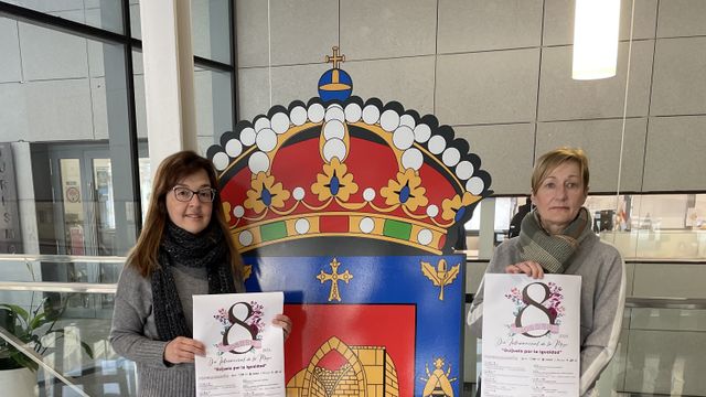 Las concejalas Sara García y Yolanda Alonso presentan el programa del 8M en Guijuelo