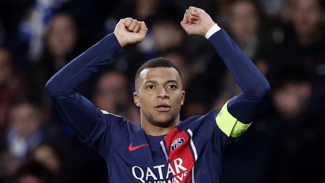 Kylian Mbappé celebra su segundo gol frente a la Real Sociedad.