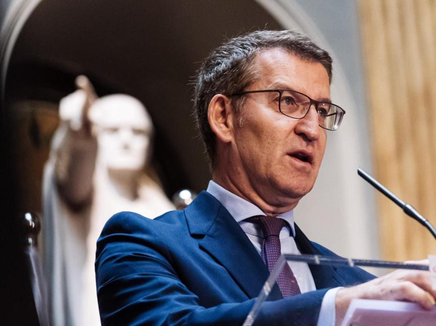 El presidente del Partido Popular, Alberto Núñez Feijóo, presenta una iniciativa en la Cámara Alta del Senado, el pasado 29 de febrero  en Madrid.