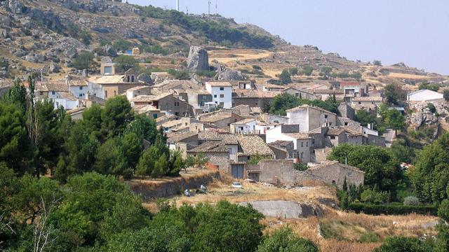 Imagen aérea del pueblo de El Buste en Zaragoza