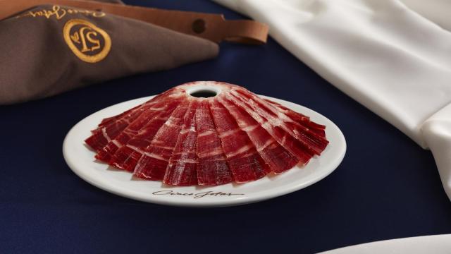 Plato de jamón Cinco Jotas.