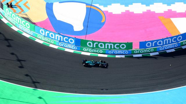 Fernando Alonso, en los entrenamientos de Arabia Saudí