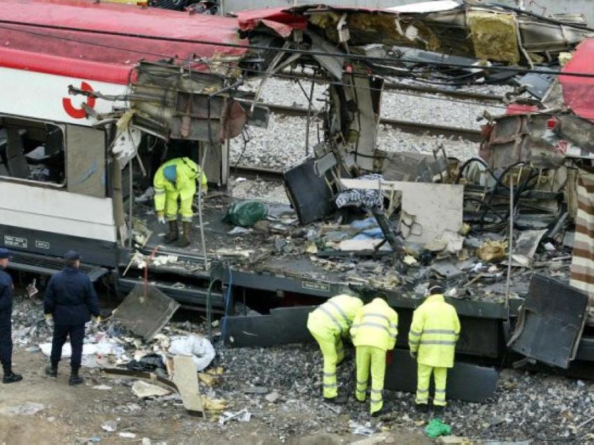 Uno de los trenes destrozados por el atentado del 11 de marzo de 2004.