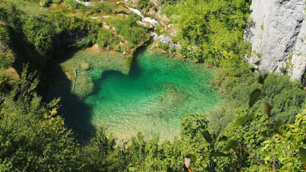Este lago es visitado por cientos de personas por temporada.