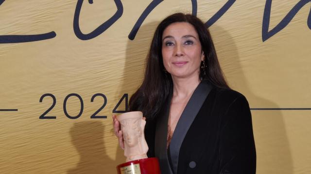 Cristina López Barrio tras recibir el premio Azorín 2024.