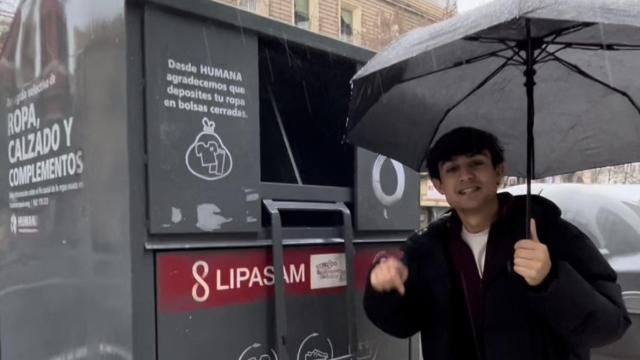 Humana reabre su tienda de ropa de segunda mano en Sevilla: hay trajes de flamenca por 80 euros