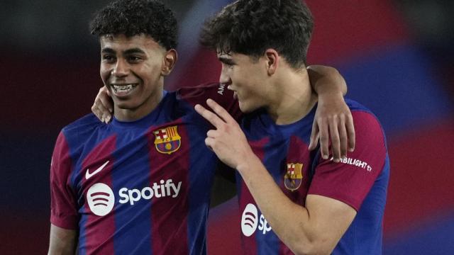 Lamine Yamal y Pau Cubarsí, con el Barça
