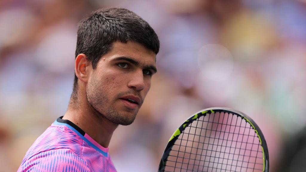 Carlos Alcaraz, en su partido ante Aliassime.