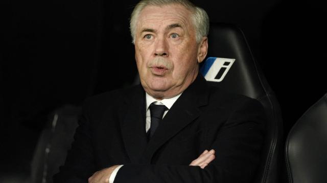 Ancelotti, en el banquillo del Bernabéu.
