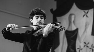 Miquel Muñiz, este lunes en Alicante donde ha ganado el concurso de la Sociedad de Conciertos.