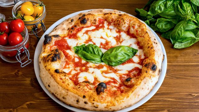 Imagen de archivo de una pizza.
