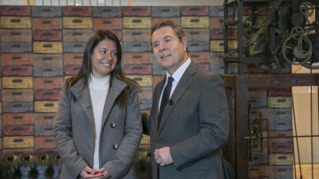 La consejera de Bienestar Social y el presidente de Castilla-La Mancha.