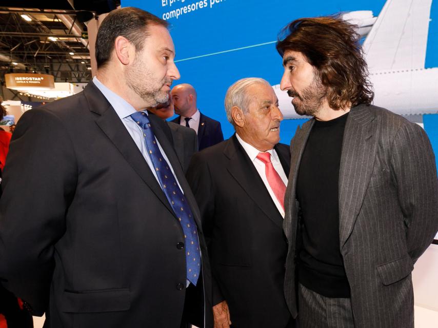José Luis Ábalos, Juan José Hidalgo y Javier Hidalgo el 23 de enero de 2020 en FITUR.