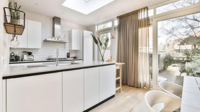 Adiós a los ladrillos: la baratísima casa prefabricada y lista en 40 minutos que arrasa en España