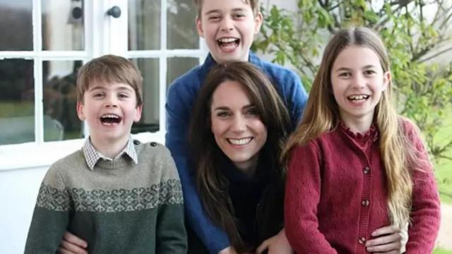 El Escándalo de la Fotografía Falsa de Kate Middleton: comunicación y credibilidad
