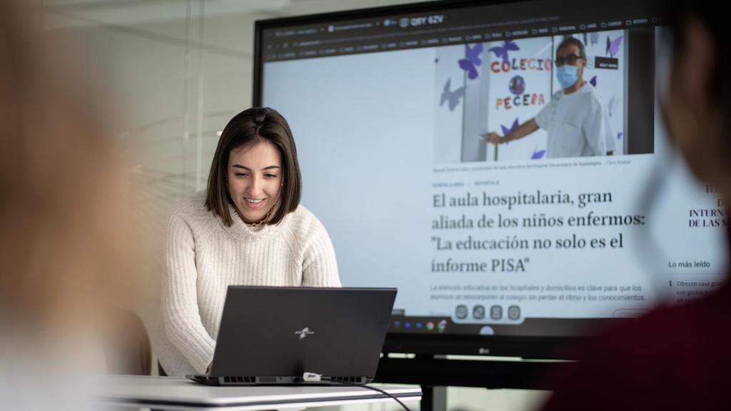 Los alumnos están a punto de comenzar sus prácticas en la redacción central del periódico.