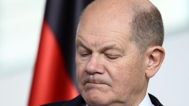 El canciller alemán Olaf Scholz durante una comparecencia.