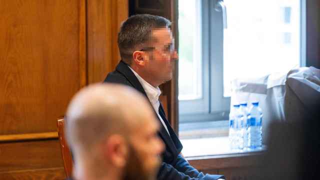 El acusado del asesinato de Jessica Méndez en Barro, en marzo de 2022, sentado en la Audiencia de Pontevedra, en el juicio por este crimen.