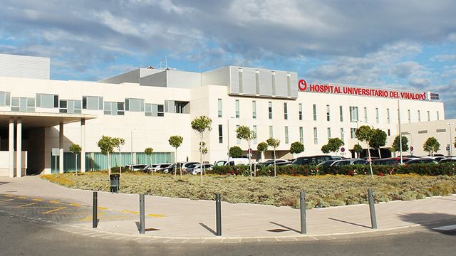 Fachada del Hospital del Vinalopó.