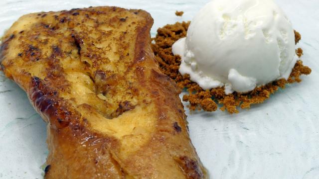 El restaurante cántabro en el que se comen las torrijas más deliciosas: caramelizadas y con helado Baileys