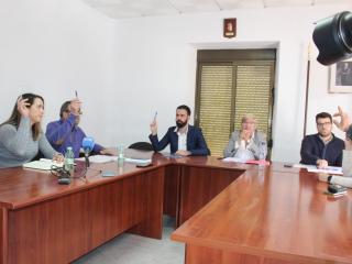Moción de censura en Villaverde de Guadalimar. Foto: PP.