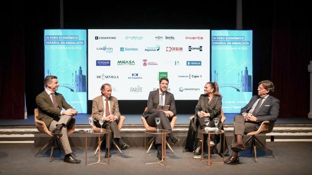 Sandra García-Sanjuán, Antonio Castaño, José María Román Guerrero y Rodrigo Rodríguez Hans en el IV foro económico español en Andalucía.