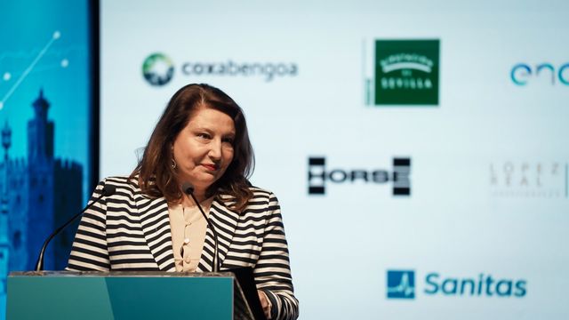 Carmen Crespo,  consejera de Agricultura, Agua y Desarrollo Rural de la Junta de Andalucía, durante su intervención en el cierre de la segunda jornada del IV Foro Económico Español en Andalucía.