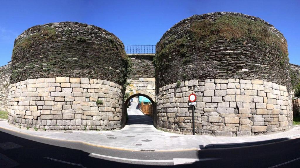 Porta Miñá de la Muralla de Lugo.