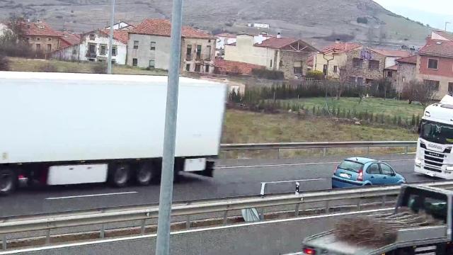 El coche circulando en dirección contraria por la SO-20