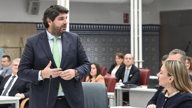 Fernando López Miras, presidente murciano, interviniendo en la Asamblea Regional.