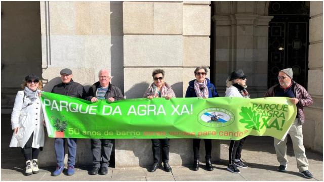 Protesta de los vecinos/as del Agra do Orzán este jueves