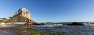 Playa del Cantal Roig en Calpe.