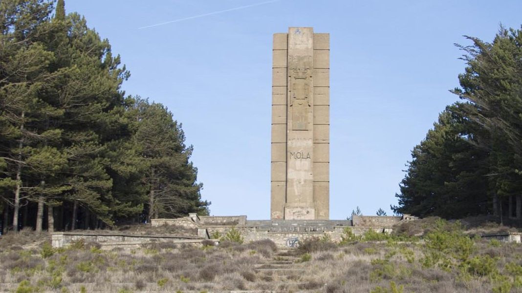 El monumento a Emilio Mola en el municipio burgalés de Alcocero de Mola.