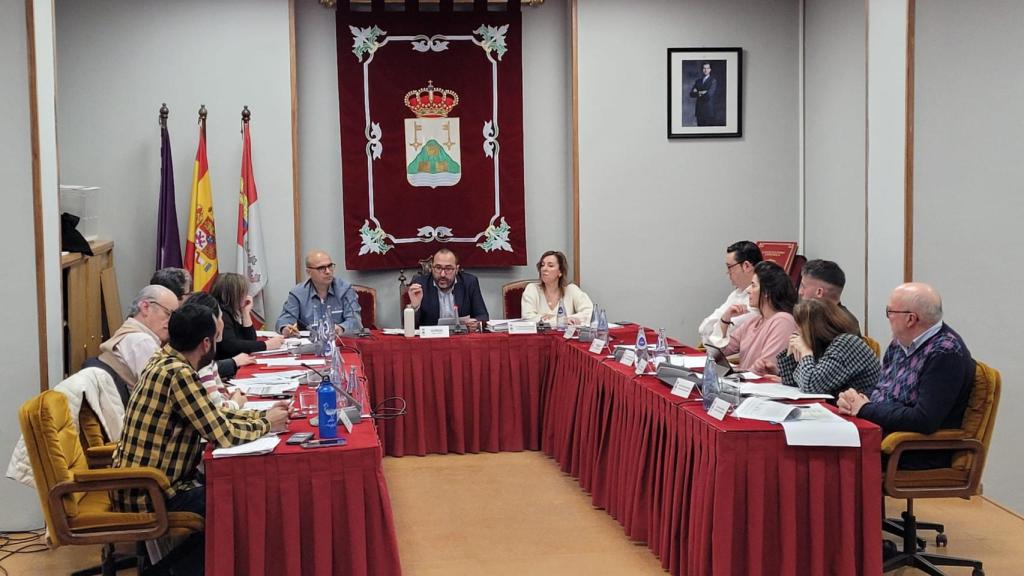 Imagen de un pleno del Ayuntamiento de Tordesillas.